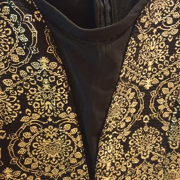 Dress - Picture 3 of 6